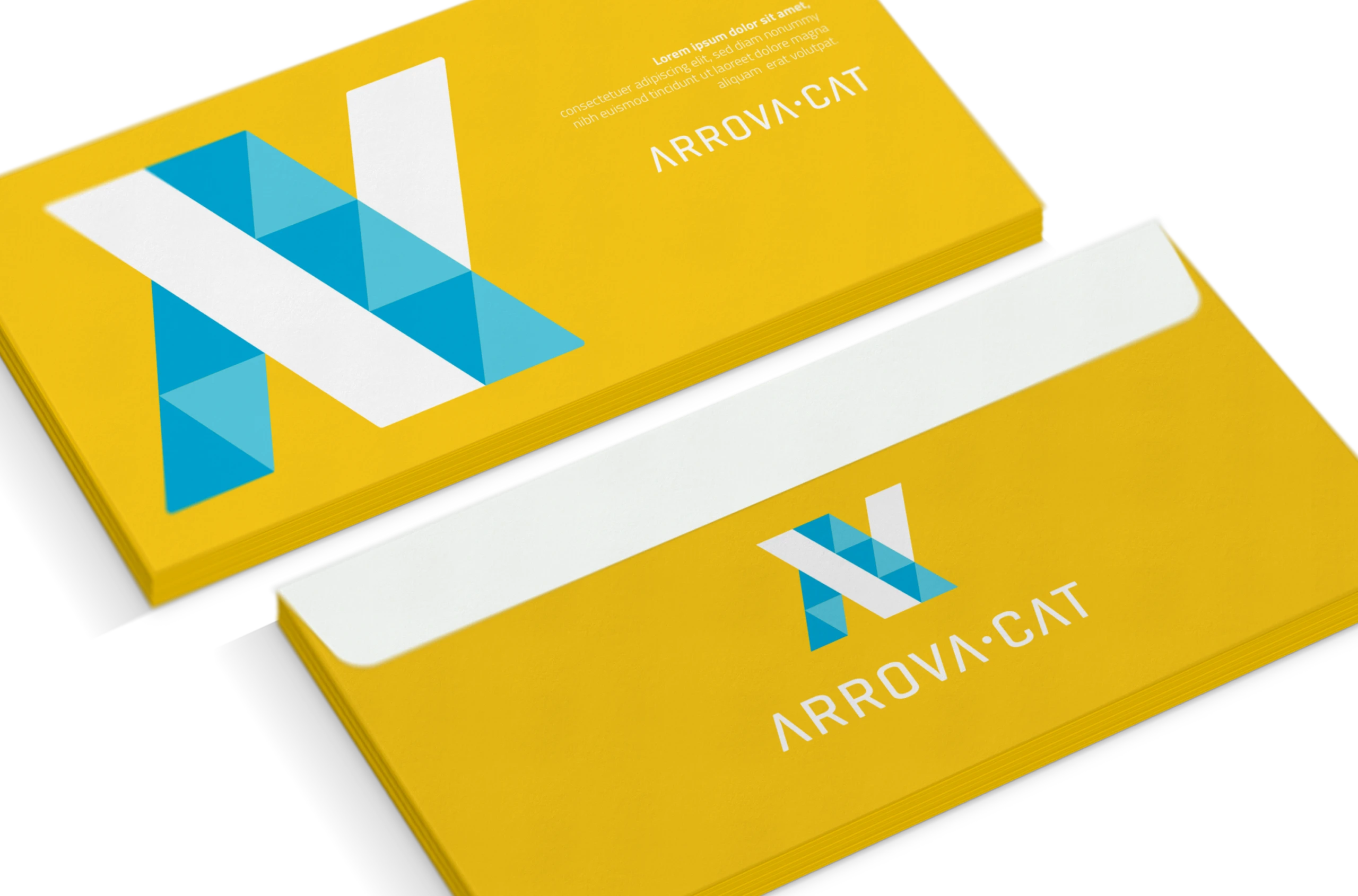 Targetes grogues d’Arrova.cat amb logotip i disseny geomètric